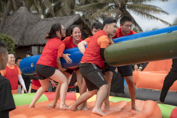 MIA.vn 2024: Team Building - Hành Trình 10 Năm - Tận Tâm Phục Vụ