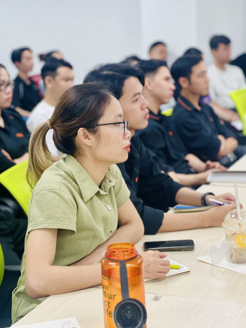 MIA.vn 2024: Workshop Ứng dụng AI